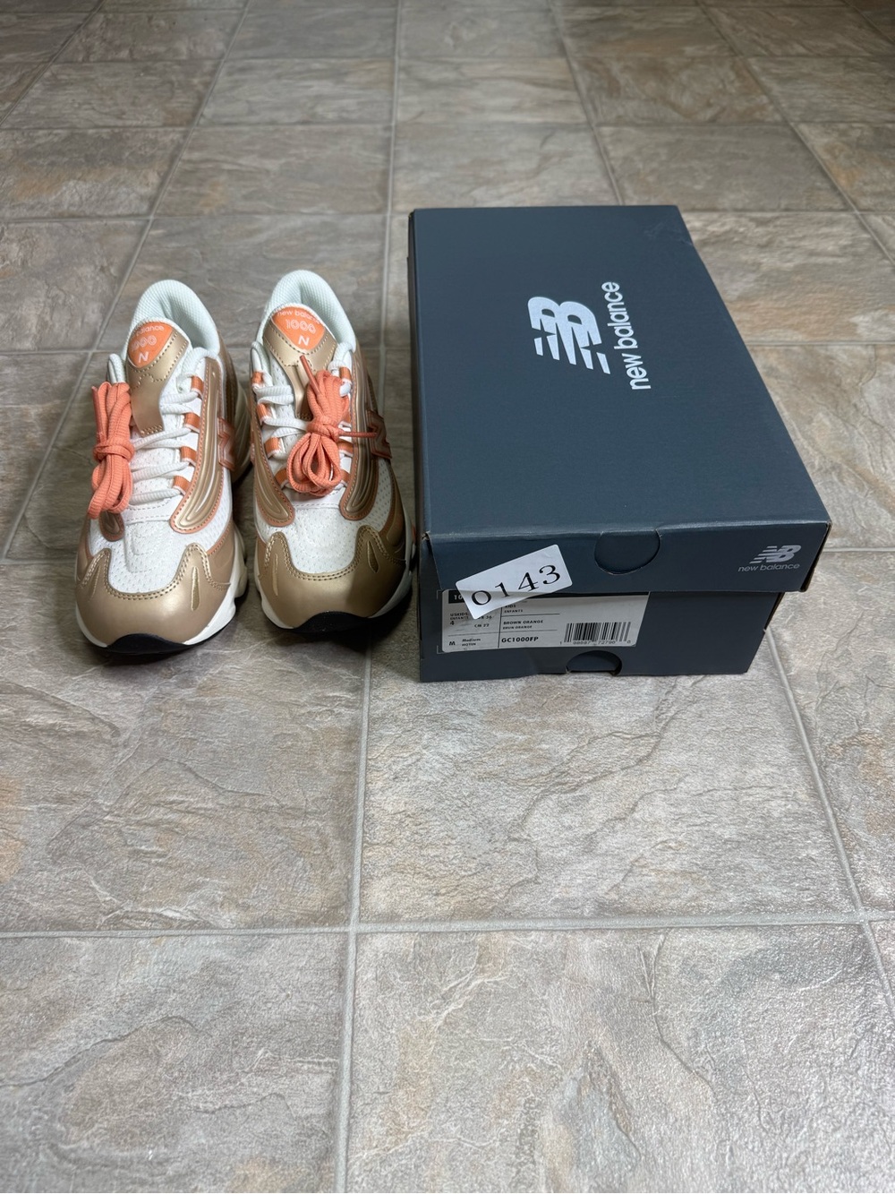 New Balance 1000 White Gold Girls GS Shoe Size 4 Gold CG1000FP NWT